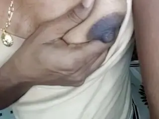 Nanitetelugu cam model with milky tits