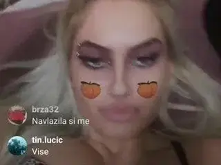 Tinche bre i njene sise