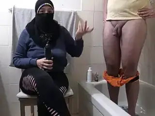 Egyptian Cuckold Wife Cheating With Big Black Cocks