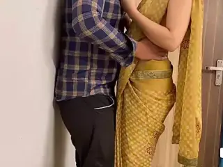 Bhabhi fucked with Salesman