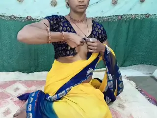 Meri biwi ki hard chudai video hot sexy Indian Village bhabhi ki jamkar chudai kiya saari raat tange utha ka chut ka Pani nikala