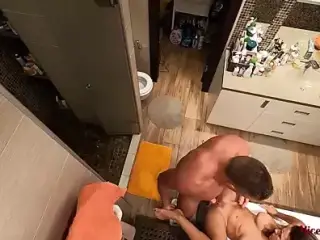 Guy Came Out Of The Shower And Fucked In The Mouth Cutie