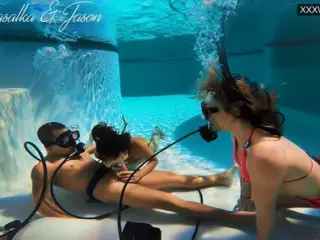 Eva Sasalka and Jason being watched underwater while fucking