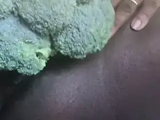 I did not know broccoli could make cum that hard – Nookiescookies