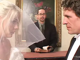 Blindfolded bride gets surprised by two hard cocks at once