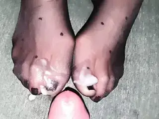 Cum on nylon feet #10