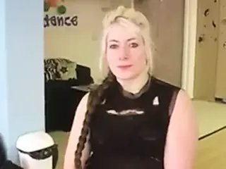 Hollie vs Tara