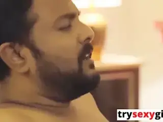 Bangali bhabhi ke ghar me ghuskar chudai