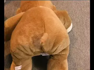 John fingrt seine Stieftochter Sussi