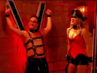 Kaley Cuoco - Big Bang Theory