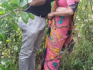 Indian desi anal sex, aunty gives her tight ass for fucking.