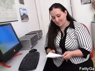 Client fucks fat ass plumper in the office