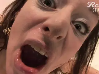 Ins eigene Fickmaul gepisst