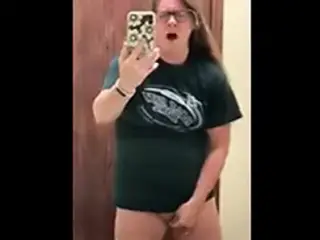I’m masturbating