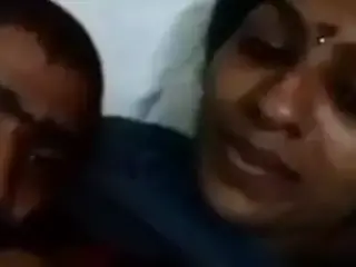 Indian lover has sex in hotel with Indian bhabi