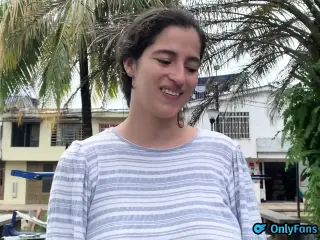 A horny slut asks me to fuck her on the road