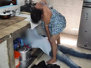 Pregnant wife invites neighbor to fix her gas stove