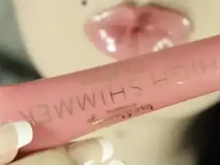 Lip gloss tease