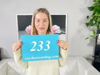 Blonde without limits shows her skills