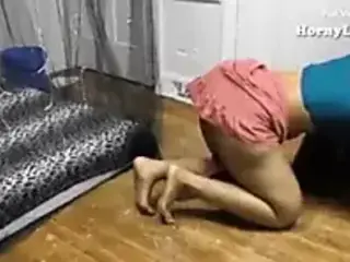 Smart girl ass sowing