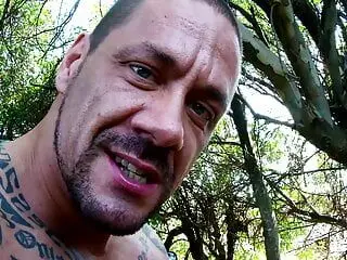 Hardcore Outdoor fuck - Rothaarige schreit