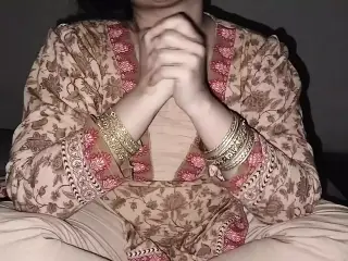 Pakistani Hira butt ghar aagai Choodwane🥵