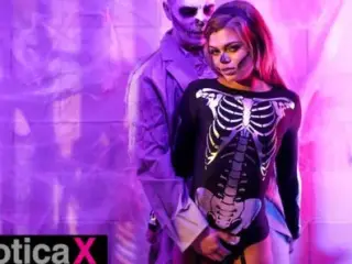 EroticaX - Sexy Zombie Romantic Halloween Surprise