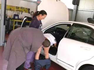 German mechanic get a lot of comes in one day#2