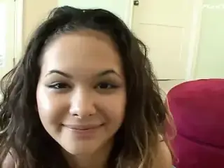 Notgeile Rektorin spielt mit Lehrer und Schuelerin