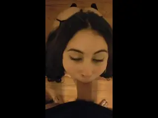 Como se llama esta mujer What is her name 2