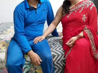 Laal saree pehan kar neighbor aunty na apni friend ka beta sa sex kia