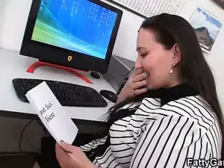 Hot office fat girl starts sex game...