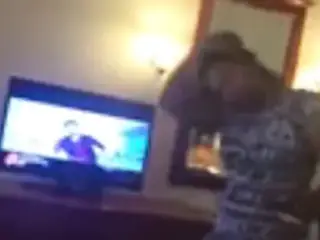 Desi girl strip, dance in hotel