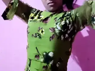 Indian cute girl has quick sex