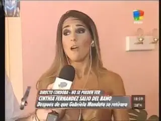 Cinthia Fernandez infartante para Intrusos