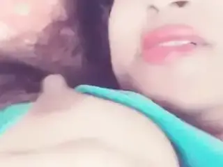 Cute Indian Girl Showing Boobs