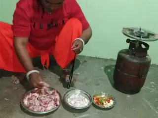 Mutton ke badle padosan ko lund chusaya or chudai ki