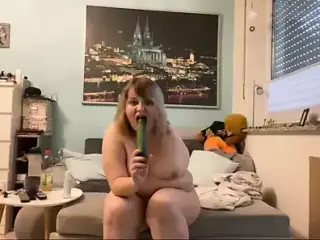 Amputee Girl fucks herself with a cucumber