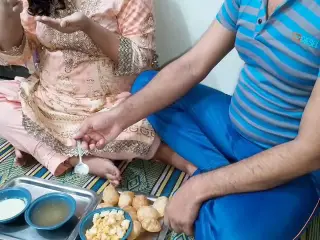 Didi ke favorite Pani puri me Lund or chut ka Pani dal kar bhote tasty ban gaye