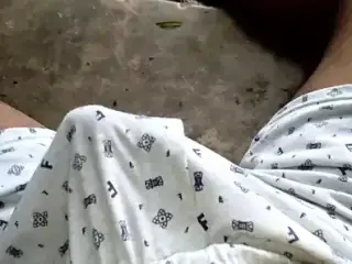 Desi Indian Aunty Outdoor Pissing And Fucked By Daddy