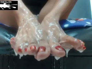 STUDIO 11677 VALENTINA FOOT BUKKAKE