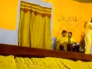 Pakistani Hot Mujra