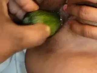 Bihari bhabhi kheera sa muth mare or chut sa Pani nekala