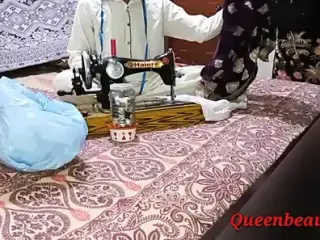 Desi Bhabhi ko Tailor ne Naap Late Late Chod Dala