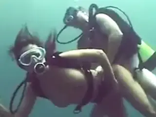 Underwater sex