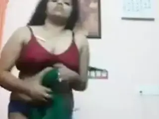 Indian girl nude video shoot for bf big boobs juicy pussy