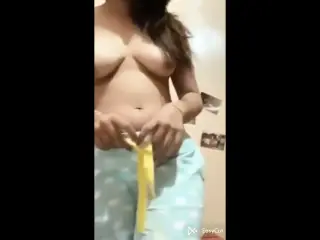 NRI Punjabi girl bathing naked viral video