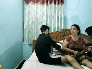 Indian hot stepmom shared with friend!! Viral hot threesome sex