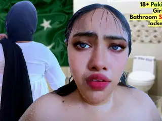 (Bathroom Sex Mms) 18 Year Old Cute Muslim Girl From Lahore Takes A Shower In The Bathroom. Then A Stranger Walks In & Fucks Her