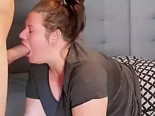 Chubby knows how to suck